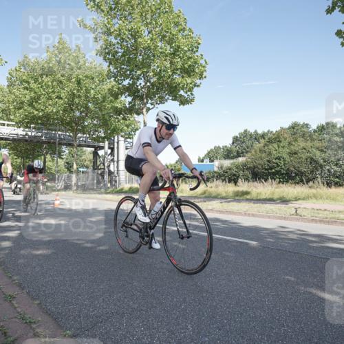 09.08.2026 - GEWOBA Citytriathlon Bremen Michael Burmester http://msf.ph/oto/9953564 09.08.2026 10:47:07 Radfahren 103, 125, 131, 249, 304, 329, 359, 362, 368, 382, 392 meine-sportfotos.de