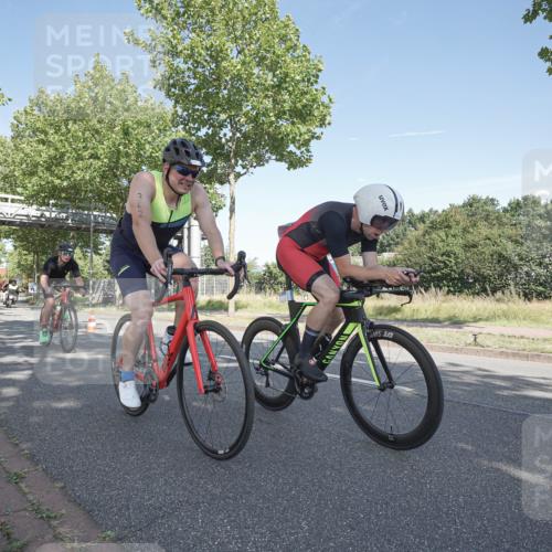 09.08.2026 - GEWOBA Citytriathlon Bremen Michael Burmester http://msf.ph/oto/9953566 09.08.2026 10:47:07 Radfahren 103, 125, 131, 249, 304, 329, 359, 362, 368, 382, 392 meine-sportfotos.de