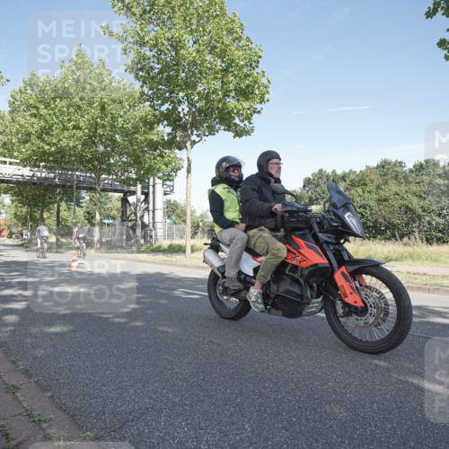 09.08.2026 - GEWOBA Citytriathlon Bremen Michael Burmester http://msf.ph/oto/9953595 09.08.2026 10:47:40 Radfahren 295, 298, 437, 479, 516 meine-sportfotos.de