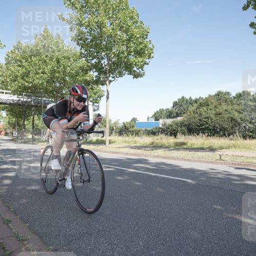 09.08.2026 - GEWOBA Citytriathlon Bremen Michael Burmester http://msf.ph/oto/9953601 09.08.2026 10:47:49 Radfahren 295, 363, 396, 437, 479 meine-sportfotos.de