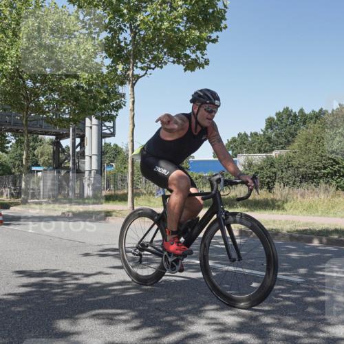 09.08.2026 - GEWOBA Citytriathlon Bremen Michael Burmester http://msf.ph/oto/9953610 09.08.2026 14:20:21 Radfahren 199, 233, 250, 313, 368, 398, 417, 456, 482, 532 meine-sportfotos.de