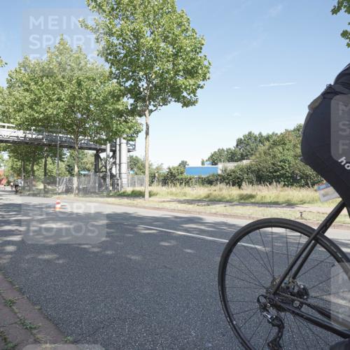 09.08.2026 - GEWOBA Citytriathlon Bremen Michael Burmester http://msf.ph/oto/9953621 09.08.2026 10:48:03 Radfahren 25, 177, 300, 327, 363, 396 meine-sportfotos.de