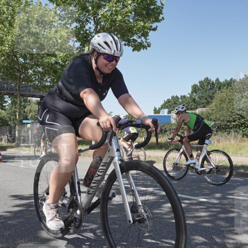 09.08.2026 - GEWOBA Citytriathlon Bremen Michael Burmester http://msf.ph/oto/9953624 09.08.2026 14:20:30 Radfahren 233, 250, 282, 338, 384, 398, 450, 456, 482, 532 meine-sportfotos.de