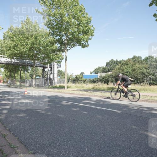 09.08.2026 - GEWOBA Citytriathlon Bremen Michael Burmester http://msf.ph/oto/9953625 09.08.2026 10:48:15 Radfahren 177, 239, 300, 312, 327, 356, 520 meine-sportfotos.de