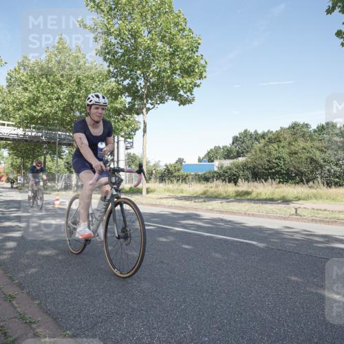 09.08.2026 - GEWOBA Citytriathlon Bremen Michael Burmester http://msf.ph/oto/9953629 09.08.2026 10:48:20 Radfahren 239, 312, 352, 356, 520 meine-sportfotos.de