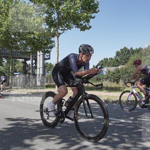 09.08.2026 - GEWOBA Citytriathlon Bremen Michael Burmester http://msf.ph/oto/9953632 09.08.2026 14:20:35 Radfahren 233, 250, 264, 282, 338, 384, 438, 450, 482 meine-sportfotos.de