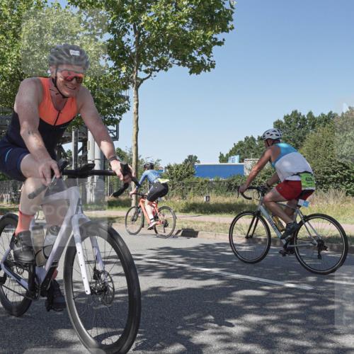 09.08.2026 - GEWOBA Citytriathlon Bremen Michael Burmester http://msf.ph/oto/9953638 09.08.2026 14:20:37 Radfahren 233, 250, 264, 282, 338, 384, 438, 450 meine-sportfotos.de