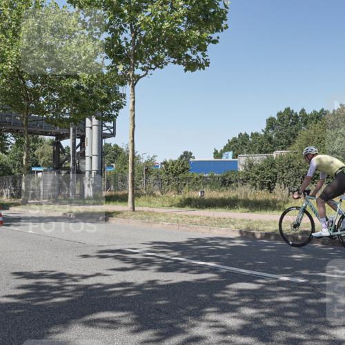 09.08.2026 - GEWOBA Citytriathlon Bremen Michael Burmester http://msf.ph/oto/9953643 09.08.2026 14:20:43 Radfahren 198, 264, 282, 338, 402, 438, 450, 501 meine-sportfotos.de