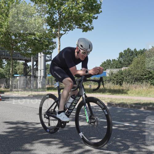 09.08.2026 - GEWOBA Citytriathlon Bremen Michael Burmester http://msf.ph/oto/9953654 09.08.2026 14:20:52 Radfahren 30, 198, 214, 252, 264, 390, 402, 501, 508 meine-sportfotos.de