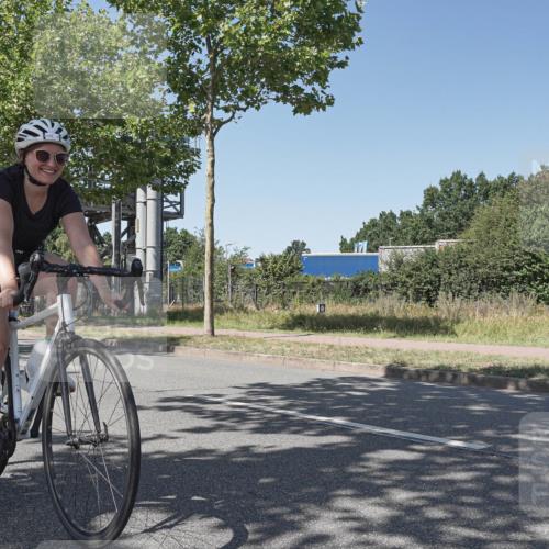 09.08.2026 - GEWOBA Citytriathlon Bremen Michael Burmester http://msf.ph/oto/9953674 09.08.2026 14:21:05 Radfahren 30, 214, 231, 252, 255, 268, 409, 479, 508, 515 meine-sportfotos.de