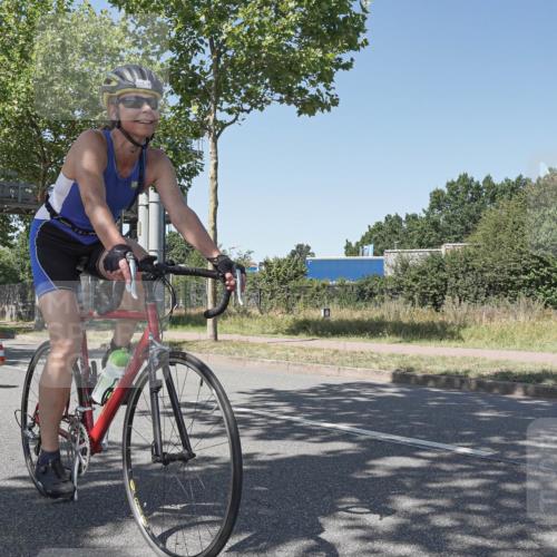 09.08.2026 - GEWOBA Citytriathlon Bremen Michael Burmester http://msf.ph/oto/9953680 09.08.2026 14:21:09 Radfahren 30, 167, 214, 231, 252, 255, 268, 348, 405, 409, 479, 515 meine-sportfotos.de