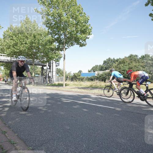 09.08.2026 - GEWOBA Citytriathlon Bremen Michael Burmester http://msf.ph/oto/9953681 09.08.2026 10:49:28 Radfahren 299, 320, 413, 430, 454, 497 meine-sportfotos.de