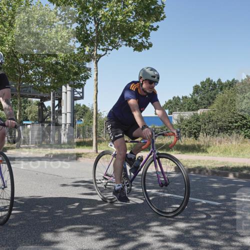09.08.2026 - GEWOBA Citytriathlon Bremen Michael Burmester http://msf.ph/oto/9953700 09.08.2026 14:21:24 Radfahren 167, 194, 299, 348, 388, 405, 412, 421, 422, 428, 440, 493, 525 meine-sportfotos.de