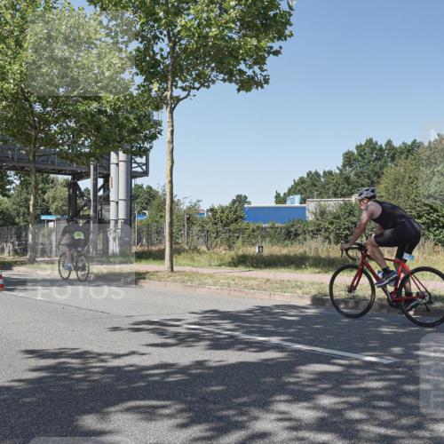 09.08.2026 - GEWOBA Citytriathlon Bremen Michael Burmester http://msf.ph/oto/9953730 09.08.2026 14:21:44 Radfahren 23, 138, 194, 195, 201, 358, 393, 423, 437, 442, 449 meine-sportfotos.de