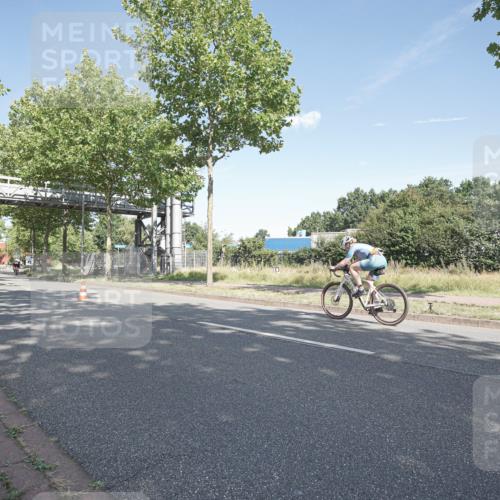 09.08.2026 - GEWOBA Citytriathlon Bremen Michael Burmester http://msf.ph/oto/9953739 09.08.2026 10:50:11 Radfahren 27, 39, 129, 189, 215, 288, 334, 385, 410, 419, 458, 489 meine-sportfotos.de