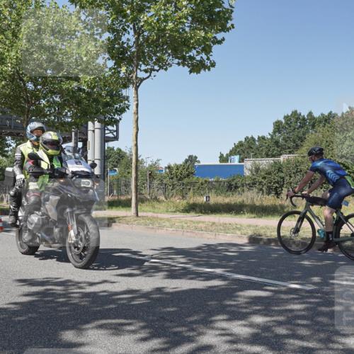 09.08.2026 - GEWOBA Citytriathlon Bremen Michael Burmester http://msf.ph/oto/9953740 09.08.2026 14:21:51 Radfahren 23, 195, 358, 393, 423, 437, 442, 449 meine-sportfotos.de