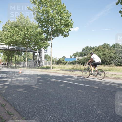 09.08.2026 - GEWOBA Citytriathlon Bremen Michael Burmester http://msf.ph/oto/9953751 09.08.2026 10:50:17 Radfahren 27, 39, 129, 189, 215, 288, 385, 419, 457 meine-sportfotos.de