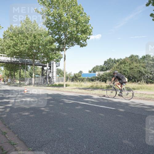 09.08.2026 - GEWOBA Citytriathlon Bremen Michael Burmester http://msf.ph/oto/9953765 09.08.2026 10:50:35 Radfahren 1, 7, 63, 83, 350, 450, 470, 486, 532 meine-sportfotos.de