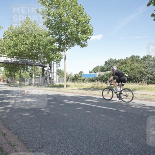 09.08.2026 - GEWOBA Citytriathlon Bremen Michael Burmester http://msf.ph/oto/9953769 09.08.2026 10:50:39 Radfahren 1, 7, 83, 337, 350, 450, 470, 481, 482, 486, 526, 532 meine-sportfotos.de