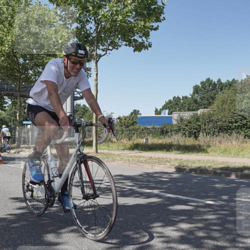 09.08.2026 - GEWOBA Citytriathlon Bremen Michael Burmester http://msf.ph/oto/9953800 09.08.2026 14:22:39 Radfahren 104, 275, 298, 381, 389, 394, 397, 411, 413, 452 meine-sportfotos.de