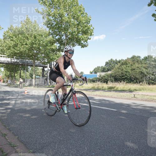 09.08.2026 - GEWOBA Citytriathlon Bremen Michael Burmester http://msf.ph/oto/9953809 09.08.2026 10:51:01 Radfahren 137, 167, 173, 311, 313, 330, 344, 370, 452, 453, 493, 503 meine-sportfotos.de