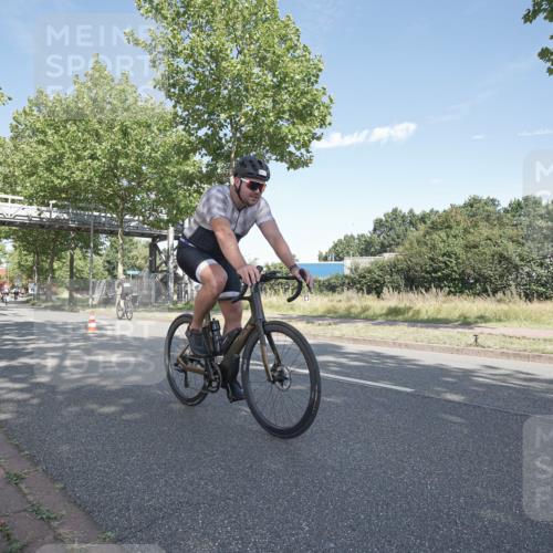 09.08.2026 - GEWOBA Citytriathlon Bremen Michael Burmester http://msf.ph/oto/9953920 09.08.2026 10:52:50 Radfahren 181, 241, 305, 445, 521 meine-sportfotos.de