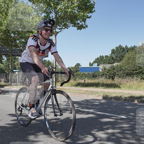 09.08.2026 - GEWOBA Citytriathlon Bremen Michael Burmester http://msf.ph/oto/9953925 09.08.2026 14:24:15 Radfahren 315, 361, 436, 468, 495, 502, 505 meine-sportfotos.de