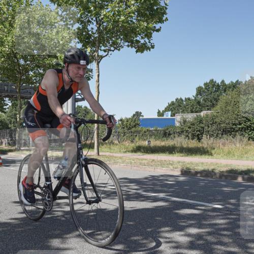 09.08.2026 - GEWOBA Citytriathlon Bremen Michael Burmester http://msf.ph/oto/9953927 09.08.2026 14:24:16 Radfahren 315, 361, 436, 468, 495, 502, 505 meine-sportfotos.de