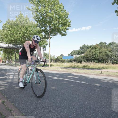09.08.2026 - GEWOBA Citytriathlon Bremen Michael Burmester http://msf.ph/oto/9953940 09.08.2026 10:53:20 Radfahren 19, 21, 29, 139, 151, 233, 461, 474, 522 meine-sportfotos.de