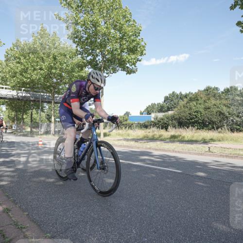09.08.2026 - GEWOBA Citytriathlon Bremen Michael Burmester http://msf.ph/oto/9953948 09.08.2026 10:53:25 Radfahren 3, 19, 21, 29, 139, 151, 179, 423, 439, 461, 474, 477, 495, 522 meine-sportfotos.de