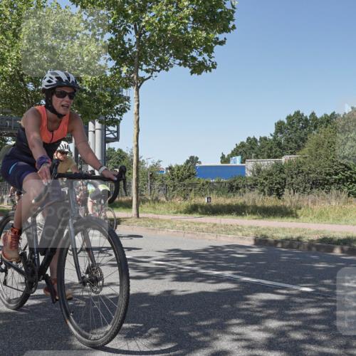 09.08.2026 - GEWOBA Citytriathlon Bremen Michael Burmester http://msf.ph/oto/9953955 09.08.2026 14:24:35 Radfahren 120, 160, 367, 451, 460, 483, 488, 496, 505 meine-sportfotos.de
