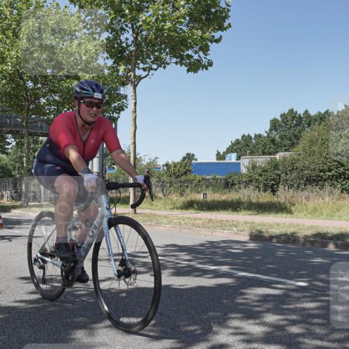 09.08.2026 - GEWOBA Citytriathlon Bremen Michael Burmester http://msf.ph/oto/9953961 09.08.2026 14:24:45 Radfahren 120, 141, 160, 414, 460, 496, 499, 514 meine-sportfotos.de
