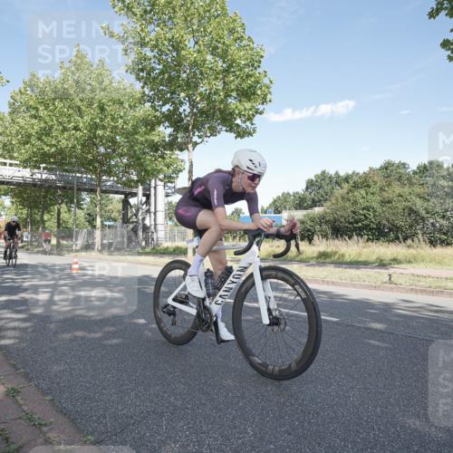09.08.2026 - GEWOBA Citytriathlon Bremen Michael Burmester http://msf.ph/oto/9953962 09.08.2026 10:53:33 Radfahren 3, 19, 21, 107, 139, 151, 179, 423, 433, 439, 461, 477, 495 meine-sportfotos.de
