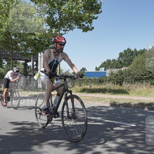 09.08.2026 - GEWOBA Citytriathlon Bremen Michael Burmester http://msf.ph/oto/9953963 09.08.2026 14:24:46 Radfahren 120, 141, 414, 460, 496, 499, 514 meine-sportfotos.de
