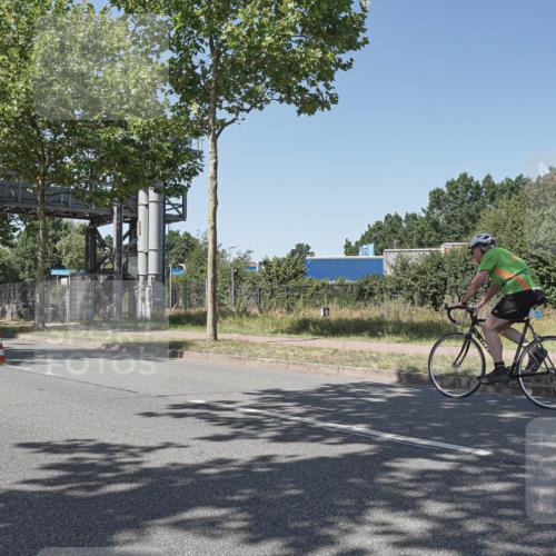 09.08.2026 - GEWOBA Citytriathlon Bremen Michael Burmester http://msf.ph/oto/9953972 09.08.2026 14:24:54 Radfahren 112, 120, 141, 414, 460, 499, 514 meine-sportfotos.de