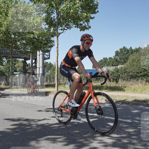 09.08.2026 - GEWOBA Citytriathlon Bremen Michael Burmester http://msf.ph/oto/9953976 09.08.2026 14:24:58 Radfahren 112, 141, 380, 514 meine-sportfotos.de