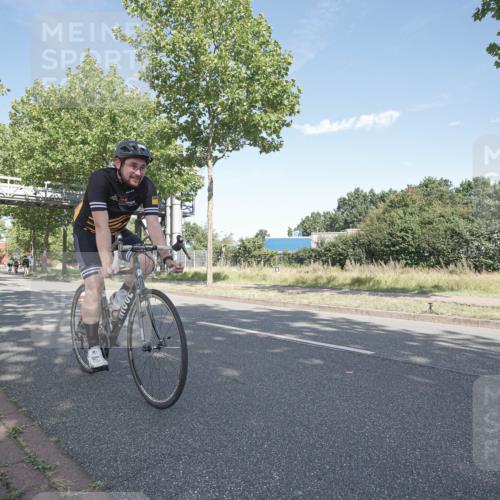09.08.2026 - GEWOBA Citytriathlon Bremen Michael Burmester http://msf.ph/oto/9953998 09.08.2026 10:53:56 Radfahren 153, 193, 292, 367, 473, 492, 501 meine-sportfotos.de