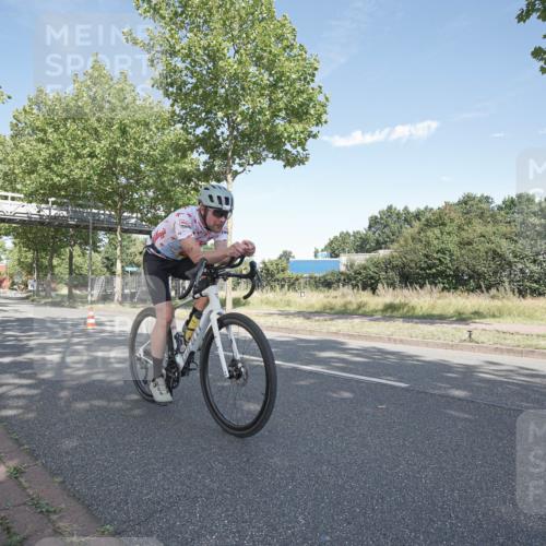 09.08.2026 - GEWOBA Citytriathlon Bremen Michael Burmester http://msf.ph/oto/9954000 09.08.2026 10:54:01 Radfahren 193, 247, 292, 367, 473, 501 meine-sportfotos.de