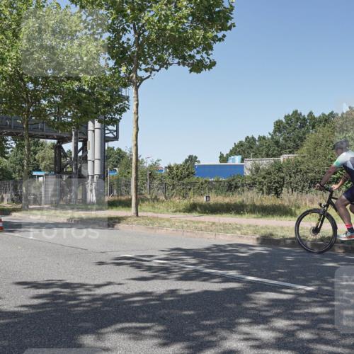 09.08.2026 - GEWOBA Citytriathlon Bremen Michael Burmester http://msf.ph/oto/9954023 09.08.2026 14:25:40 Radfahren 140, 184, 333, 445, 464 meine-sportfotos.de
