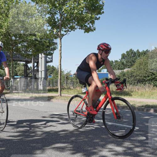 09.08.2026 - GEWOBA Citytriathlon Bremen Michael Burmester http://msf.ph/oto/9954027 09.08.2026 14:25:44 Radfahren 78, 140, 184, 445, 464 meine-sportfotos.de