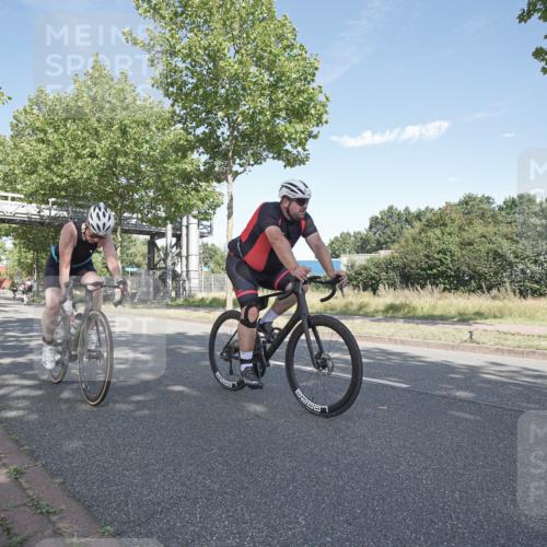 09.08.2026 - GEWOBA Citytriathlon Bremen Michael Burmester http://msf.ph/oto/9954030 09.08.2026 10:54:27 Radfahren 13, 33, 87, 111, 223, 331, 436, 467, 509 meine-sportfotos.de