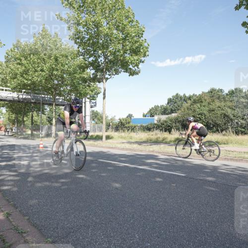 09.08.2026 - GEWOBA Citytriathlon Bremen Michael Burmester http://msf.ph/oto/9954047 09.08.2026 10:54:35 Radfahren 13, 17, 33, 87, 111, 143, 185, 195, 223, 331, 436, 467, 490, 509, 514, 531 meine-sportfotos.de