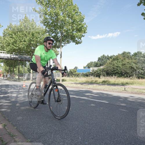09.08.2026 - GEWOBA Citytriathlon Bremen Michael Burmester http://msf.ph/oto/9954049 09.08.2026 10:54:37 Radfahren 13, 17, 33, 87, 111, 143, 185, 195, 331, 436, 467, 490, 509, 514, 531 meine-sportfotos.de