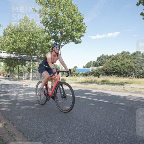 09.08.2026 - GEWOBA Citytriathlon Bremen Michael Burmester http://msf.ph/oto/9954053 09.08.2026 10:54:41 Radfahren 17, 87, 111, 143, 185, 195, 467, 490, 514, 531 meine-sportfotos.de