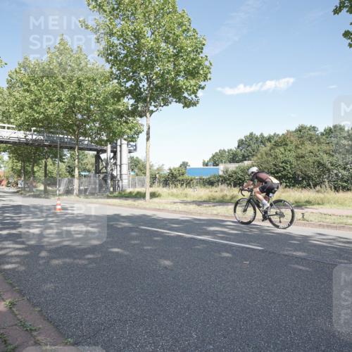 09.08.2026 - GEWOBA Citytriathlon Bremen Michael Burmester http://msf.ph/oto/9954057 09.08.2026 10:54:47 Radfahren 17, 135, 143, 185, 195, 444, 490, 514, 531 meine-sportfotos.de