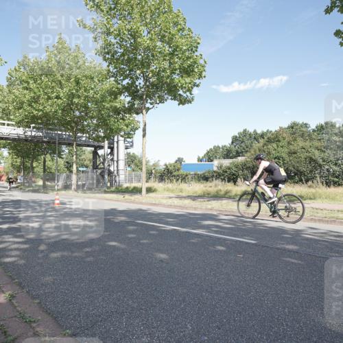 09.08.2026 - GEWOBA Citytriathlon Bremen Michael Burmester http://msf.ph/oto/9954059 09.08.2026 10:54:50 Radfahren 37, 135, 185, 195, 207, 390, 444, 476, 531 meine-sportfotos.de
