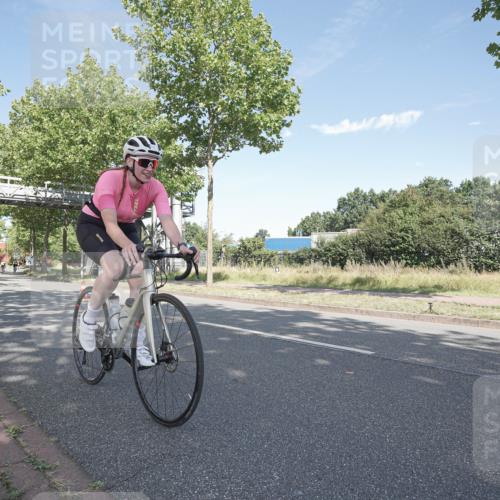 09.08.2026 - GEWOBA Citytriathlon Bremen Michael Burmester http://msf.ph/oto/9954065 09.08.2026 10:54:57 Radfahren 37, 135, 201, 207, 303, 390, 444, 476, 513, 530 meine-sportfotos.de