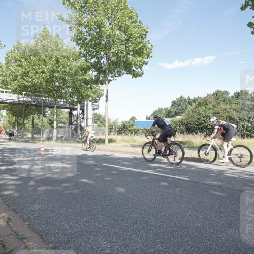 09.08.2026 - GEWOBA Citytriathlon Bremen Michael Burmester http://msf.ph/oto/9954076 09.08.2026 10:55:01 Radfahren 37, 135, 201, 207, 303, 390, 444, 471, 476, 513, 530 meine-sportfotos.de