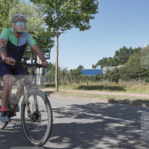 09.08.2026 - GEWOBA Citytriathlon Bremen Michael Burmester http://msf.ph/oto/9954085 09.08.2026 14:26:39 Radfahren 15, 16, 29, 178, 408, 475, 504 meine-sportfotos.de