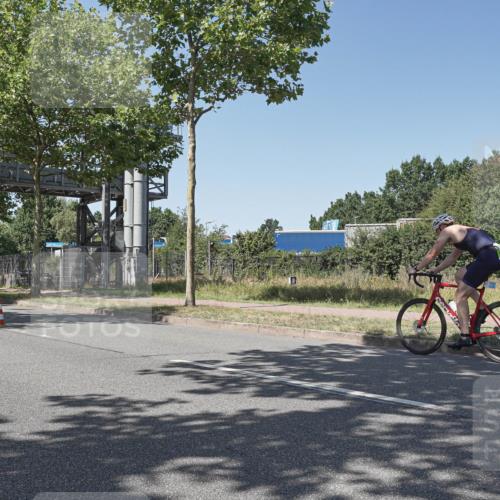 09.08.2026 - GEWOBA Citytriathlon Bremen Michael Burmester http://msf.ph/oto/9954091 09.08.2026 14:26:55 Radfahren 59, 170, 475, 484, 504 meine-sportfotos.de